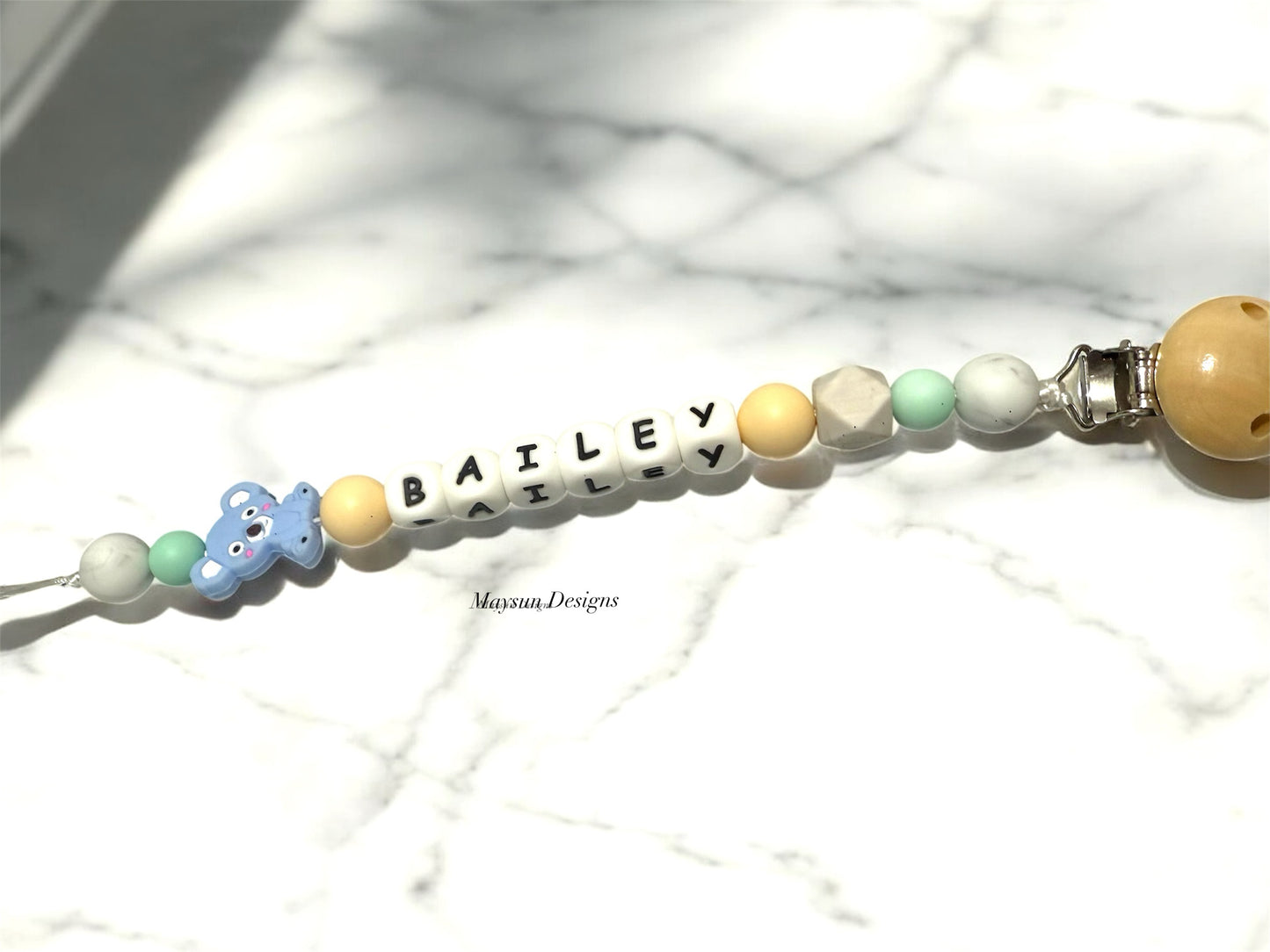 Baby dummy chain
