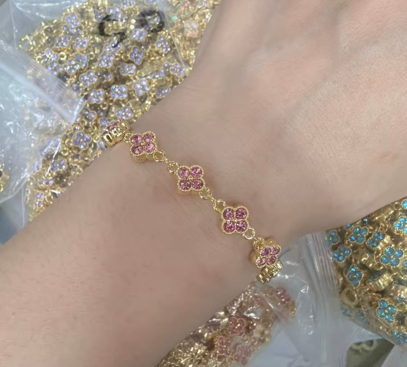 Clover rhinestone bracelet